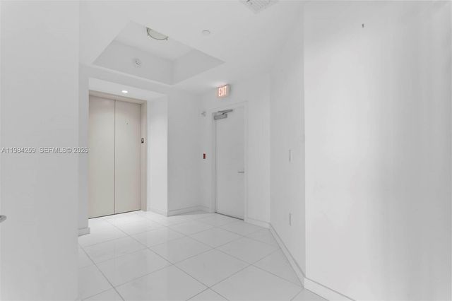 851 NE 1st Ave 3010, Miami, FL 33132