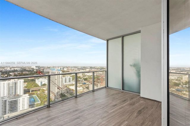 851 NE 1st Ave 3010, Miami, FL 33132