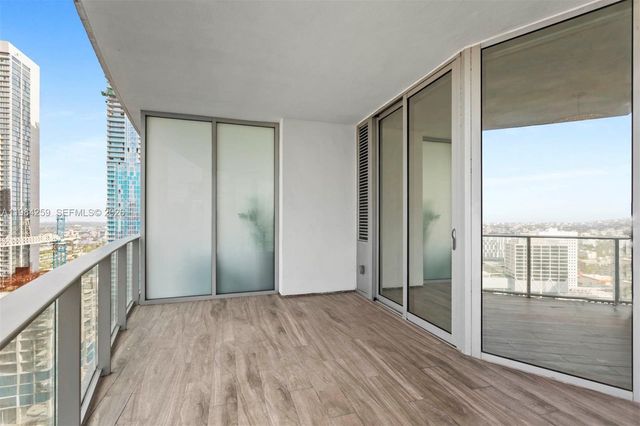 851 NE 1st Ave 3010, Miami, FL 33132