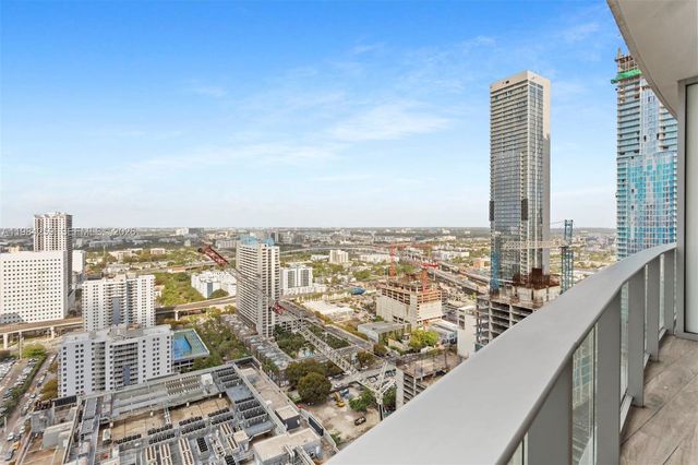 851 NE 1st Ave 3010, Miami, FL 33132