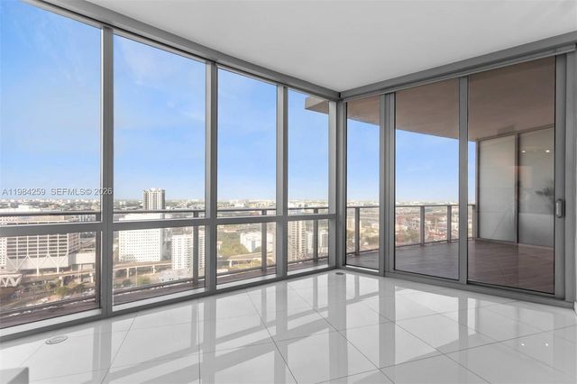 851 NE 1st Ave 3010, Miami, FL 33132