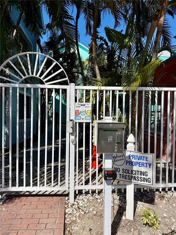 3002 W CLEVELAND STREET B5, Tampa, FL 33609