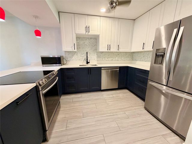 3002 W CLEVELAND STREET B5, Tampa, FL 33609