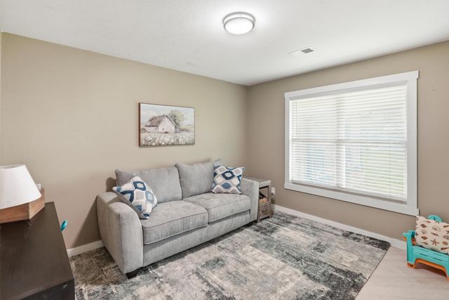 10208 County Road 418, Grandview, TX 76050