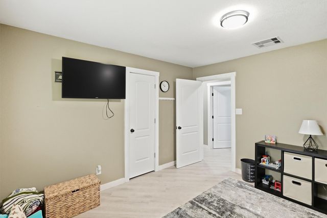 10208 County Road 418, Grandview, TX 76050