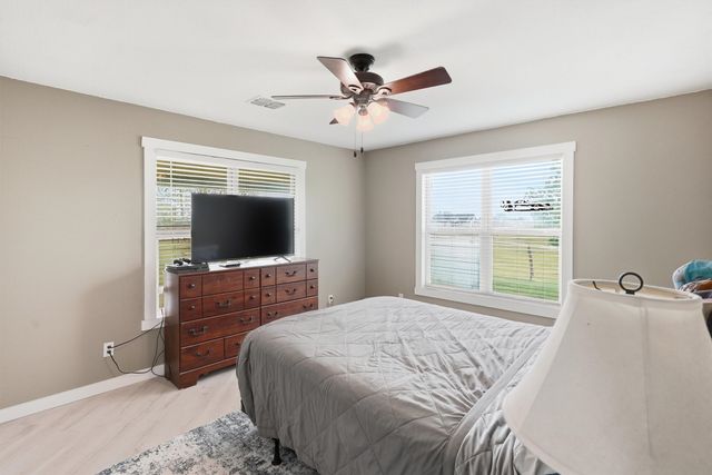 10208 County Road 418, Grandview, TX 76050