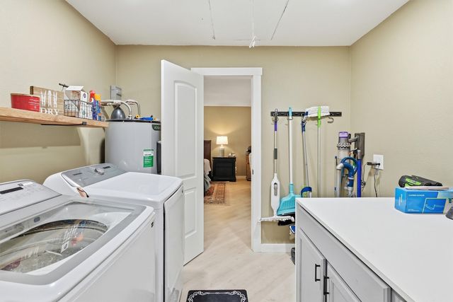 10208 County Road 418, Grandview, TX 76050