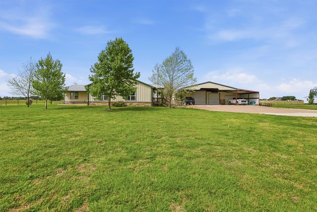 10208 County Road 418, Grandview, TX 76050