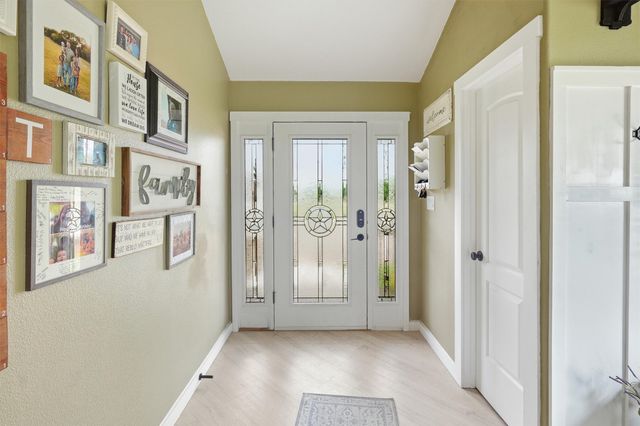 10208 County Road 418, Grandview, TX 76050