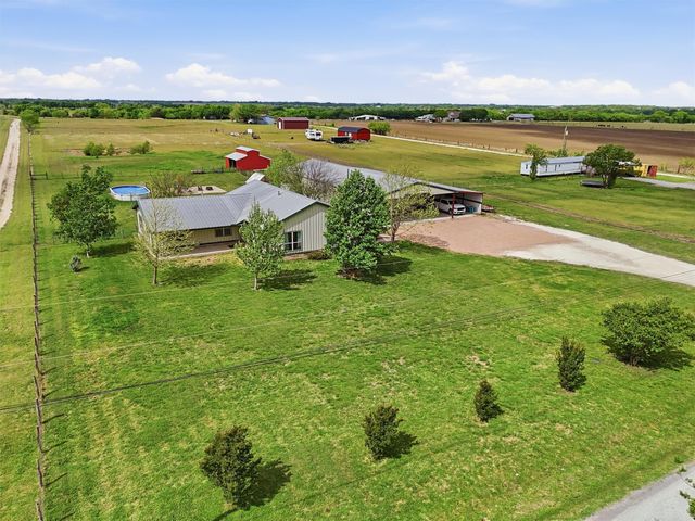 10208 County Road 418, Grandview, TX 76050