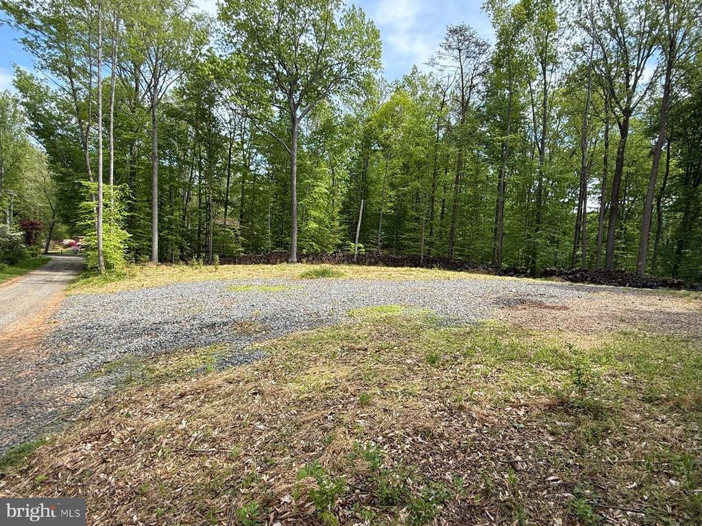 11837 LESTER RD, Manassas, VA 20112