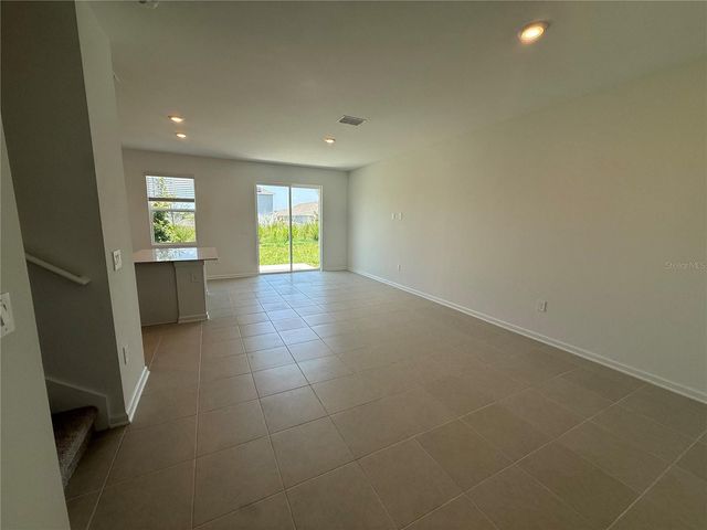 2563 SKYLINE LOOP, Kissimmee, FL 34758