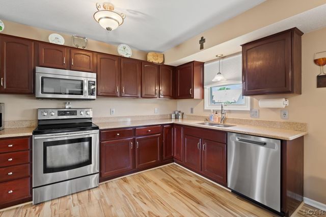 3564 Sapphire Drive, Adrian, MI 49221