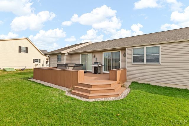 3564 Sapphire Drive, Adrian, MI 49221