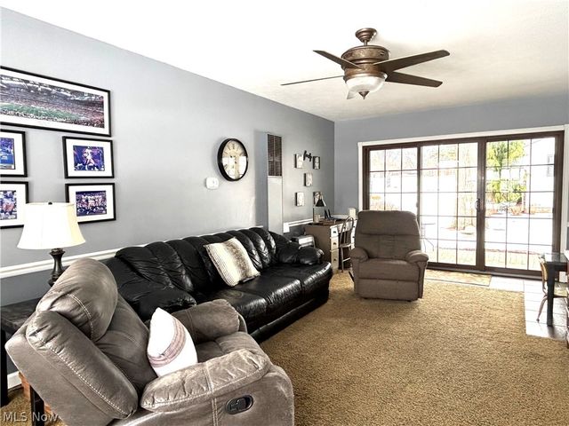 383 Edgewood Court, Columbiana, OH 44408