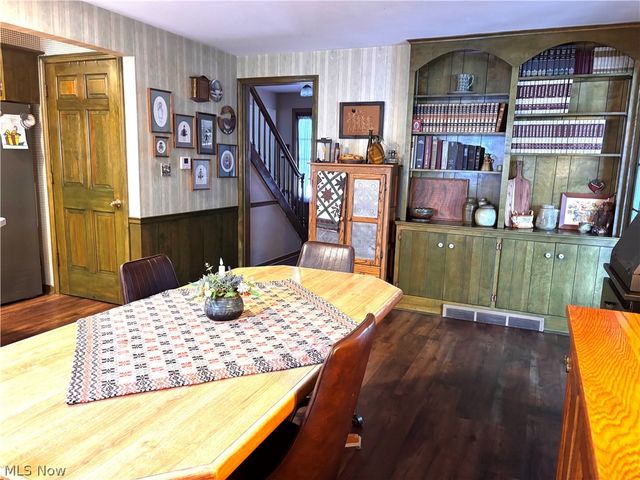 383 Edgewood Court, Columbiana, OH 44408