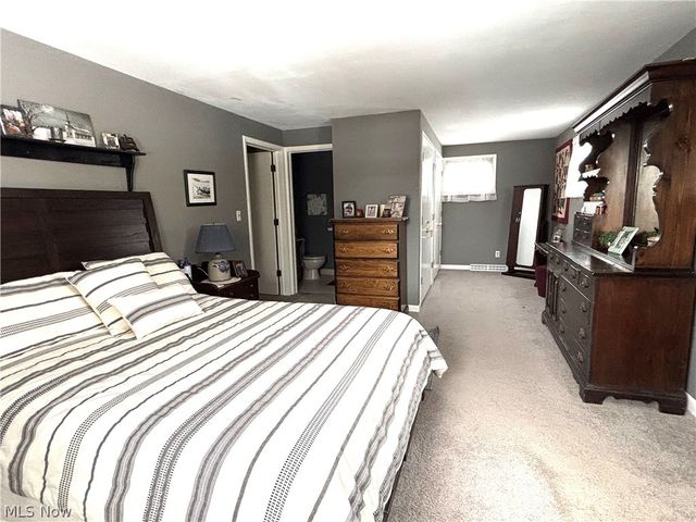 383 Edgewood Court, Columbiana, OH 44408