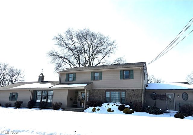 383 Edgewood Court, Columbiana, OH 44408