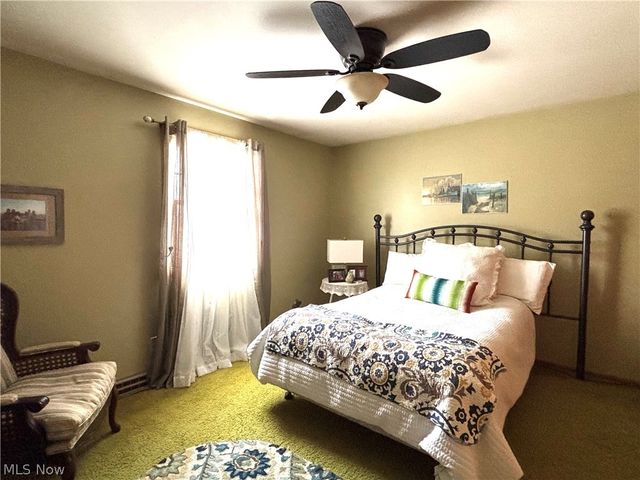 383 Edgewood Court, Columbiana, OH 44408