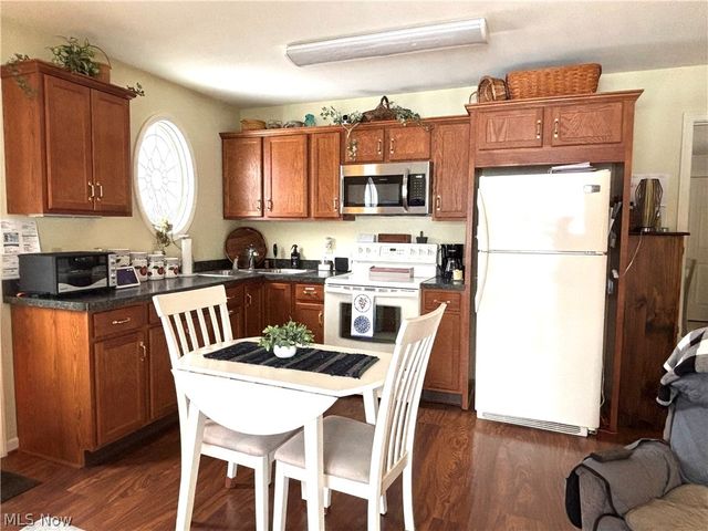 383 Edgewood Court, Columbiana, OH 44408