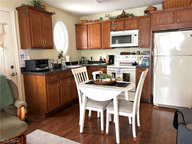 383 Edgewood Court, Columbiana, OH 44408