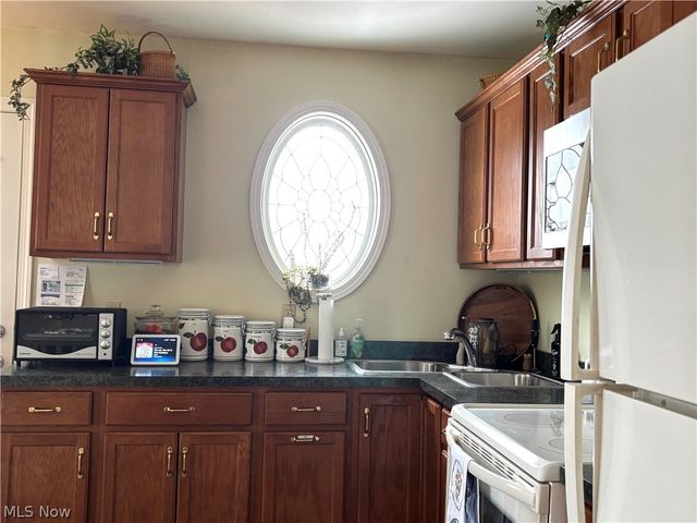 383 Edgewood Court, Columbiana, OH 44408