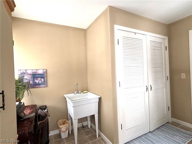 383 Edgewood Court, Columbiana, OH 44408