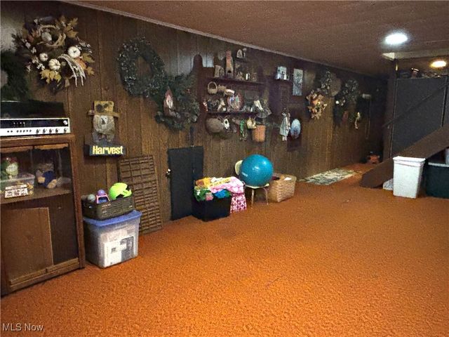 383 Edgewood Court, Columbiana, OH 44408