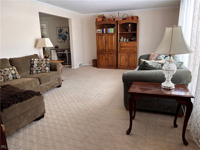 383 Edgewood Court, Columbiana, OH 44408