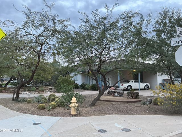 3001 E CAMPBELL Avenue, Phoenix, AZ 85016