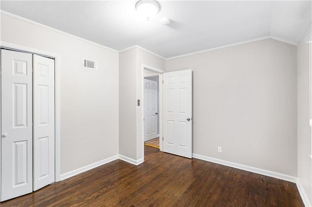 8302 CHEROKEE Lane, Leawood, KS 66206