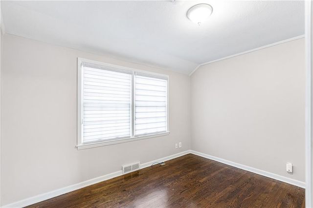 8302 CHEROKEE Lane, Leawood, KS 66206