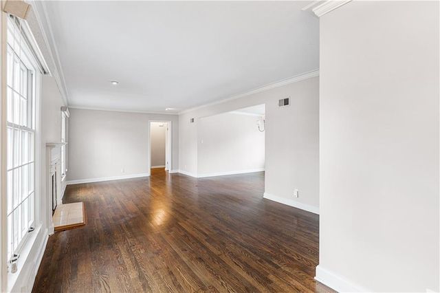 8302 CHEROKEE Lane, Leawood, KS 66206