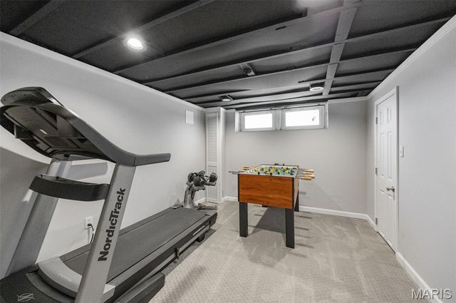 7809 Kenridge Lane, St Louis, MO 63119