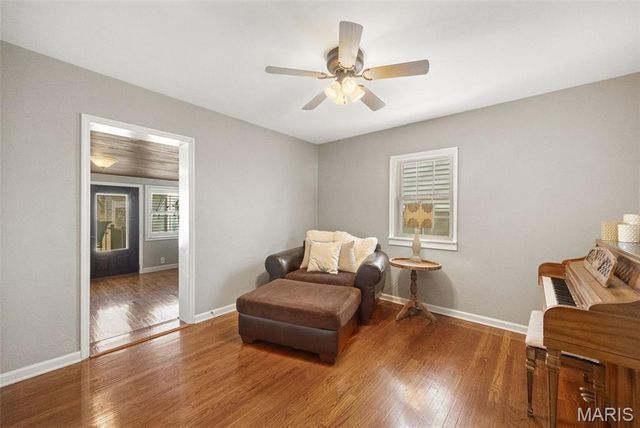 7809 Kenridge Lane, St Louis, MO 63119