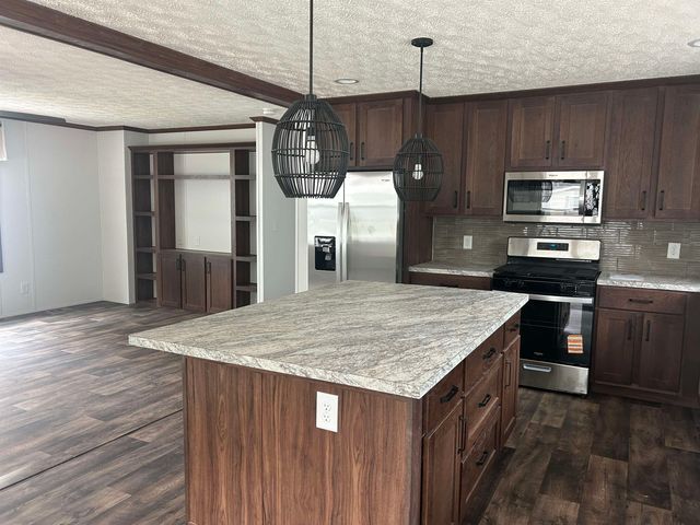 23 Royal Crest Park, Rochester, NH 03867