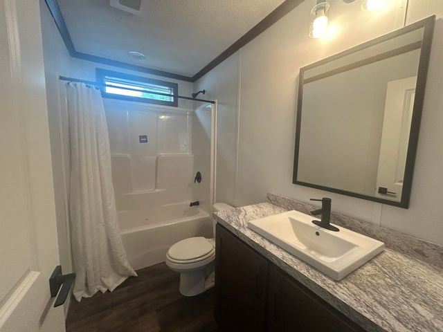 23 Royal Crest Park, Rochester, NH 03867