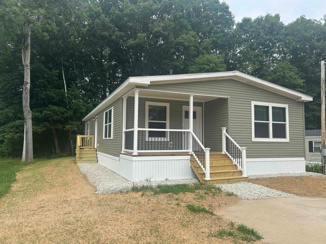 23 Royal Crest Park, Rochester, NH 03867