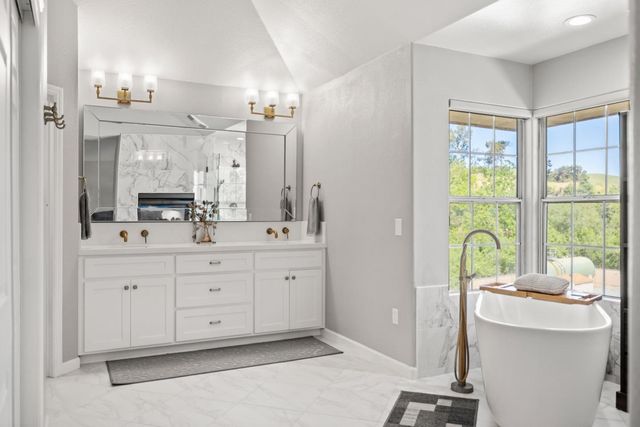 14390 Mountain Quail Road, Salinas, CA 93908