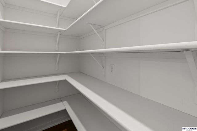 20976 Ogden Street, Elkhorn, NE 68022