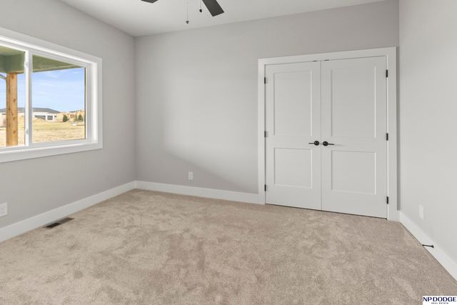 20976 Ogden Street, Elkhorn, NE 68022