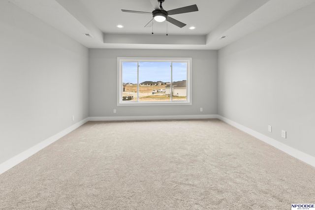 20976 Ogden Street, Elkhorn, NE 68022