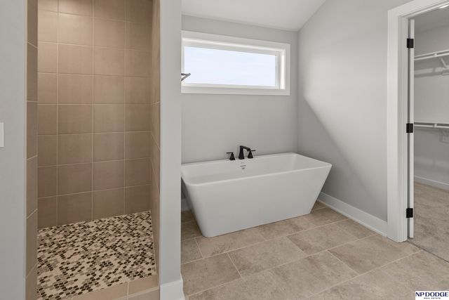 20976 Ogden Street, Elkhorn, NE 68022