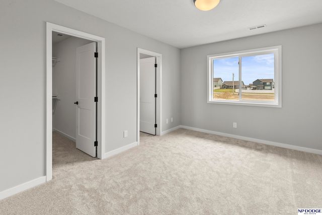 20976 Ogden Street, Elkhorn, NE 68022