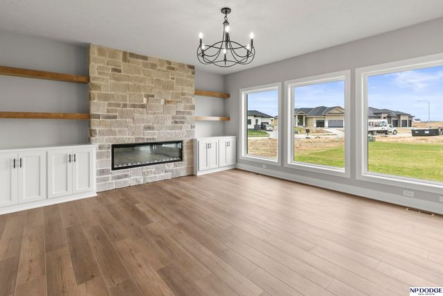 20976 Ogden Street, Elkhorn, NE 68022