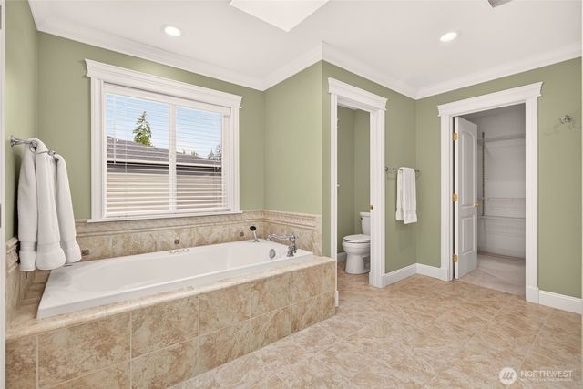 15516 56th Avenue W, Edmonds, WA 98026