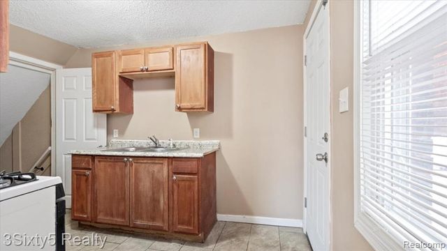 9 Myrtle Street, River Rouge, MI 48218