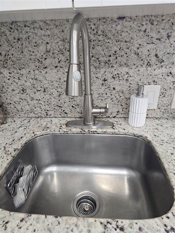 20400 W Country Club Dr 315, Aventura, FL 33180