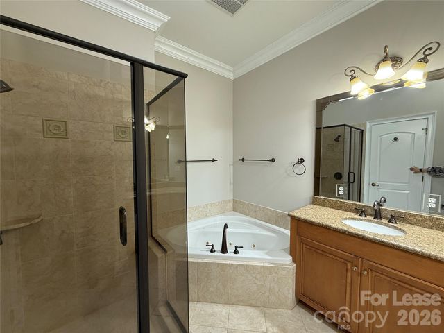 21025 Catawba Avenue 202, Cornelius, NC 28031