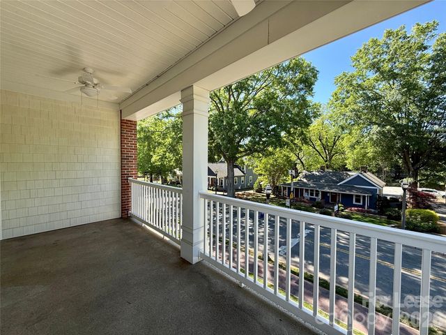 21025 Catawba Avenue 202, Cornelius, NC 28031